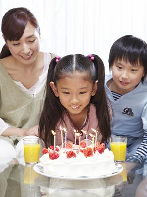鴨川を望む和モダンな町屋で京料理を「すい月」